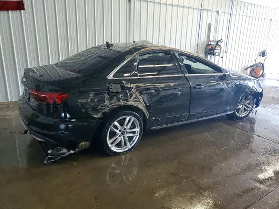 2022 Audi A4 Sedan S line Premium Plus