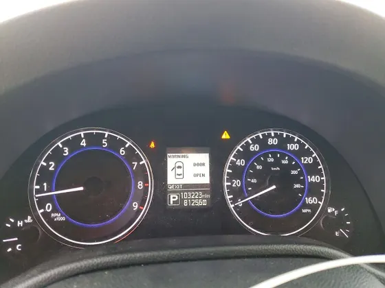 2015 INFINITI Q60 Convertible Q60