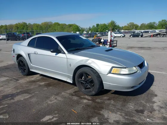 2000 Ford Mustang