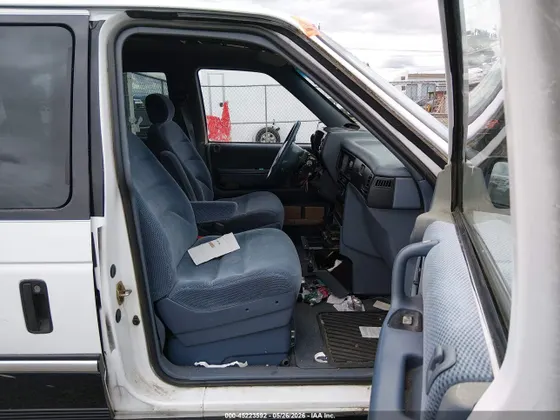 1992 Plymouth GRAND VOYAGER LE