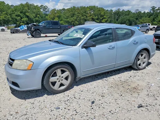 2013 Dodge Avenger SE
