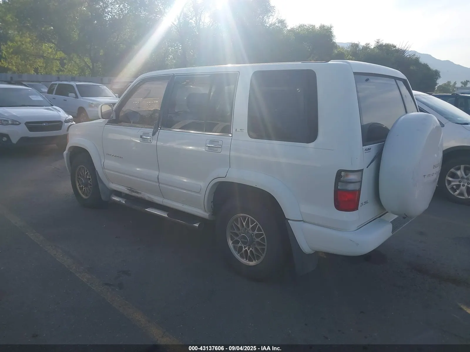2000 Isuzu Trooper S