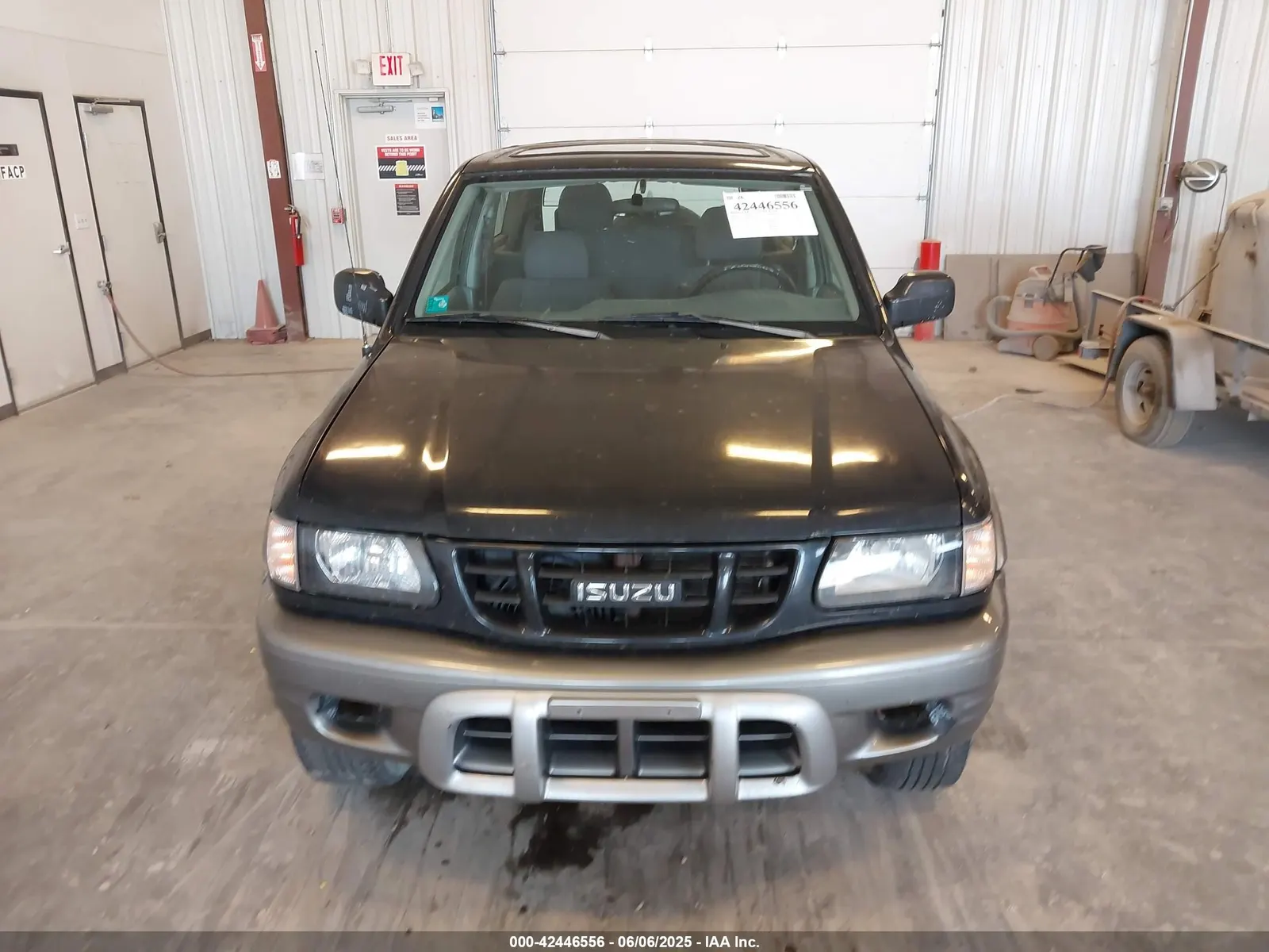 2002 Isuzu Rodeo Sport S 3.2L V6 HARD TOP/S 3.2L V6 SOFT TOP