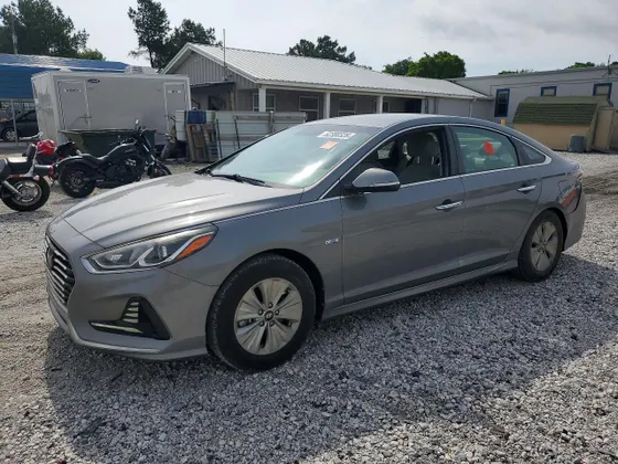 2018 Hyundai Sonata Hybrid SE