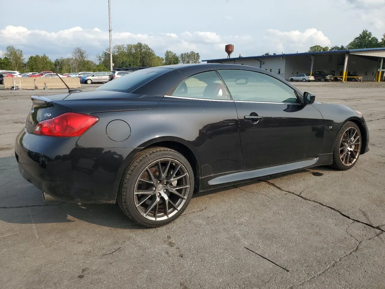 2014 INFINITI Q60 Convertible