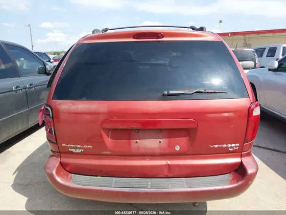 2003 Chrysler Voyager LX