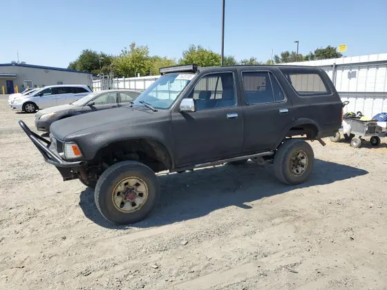 1990 Toyota 4Runner RN37