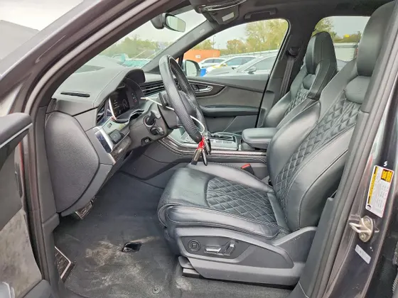 2022 Audi SQ7 Premium Plus
