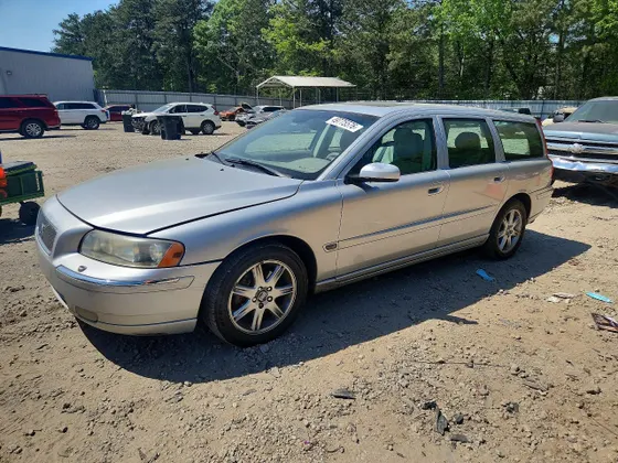 2005 Volvo V70