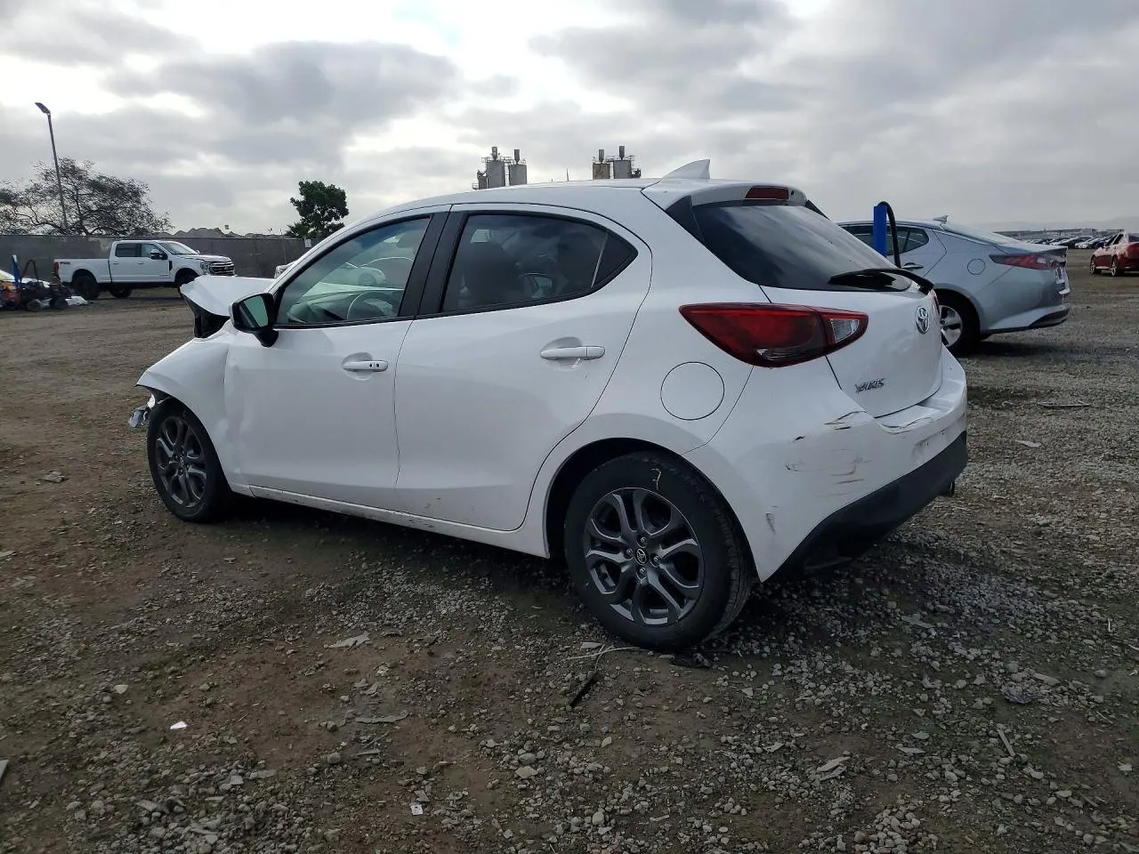 2020 Toyota Yaris Hatchback LE