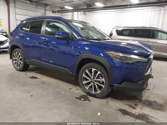 2024 Toyota Corolla Cross XLE