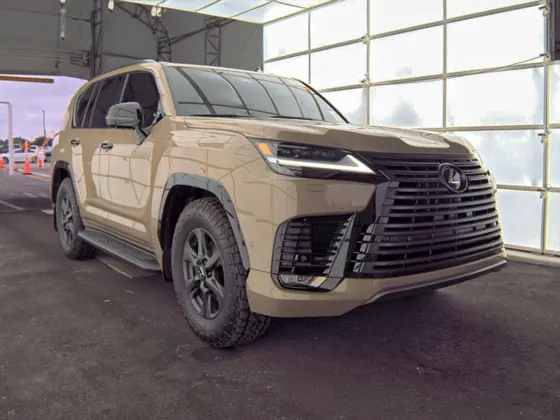 2025 Lexus LX 700H OVERTRAIL