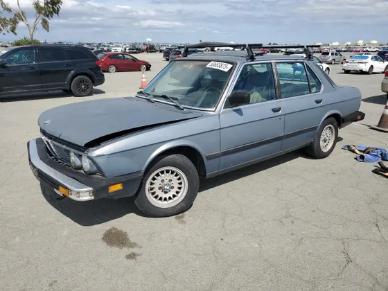 1984 BMW 528 - 533 - 633 - 733 528E