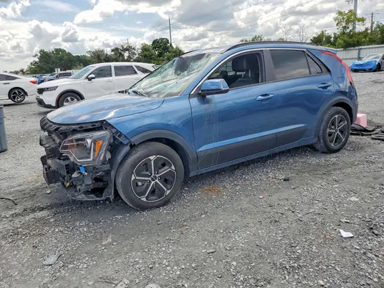 2025 Kia Niro EX