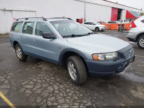 2001 Volvo V70 XC