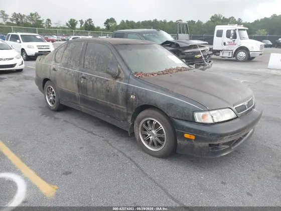 2001 INFINITI G20 Luxury