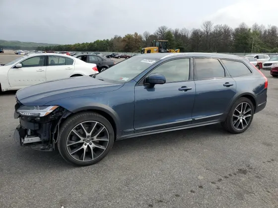 2019 Volvo V90 Cross Country T6 INSCRIPTION