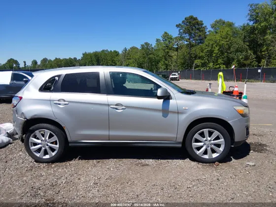 2013 Mitsubishi Outlander Sport ES