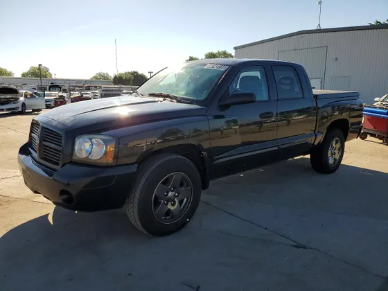 2006 Dodge Dakota SLT