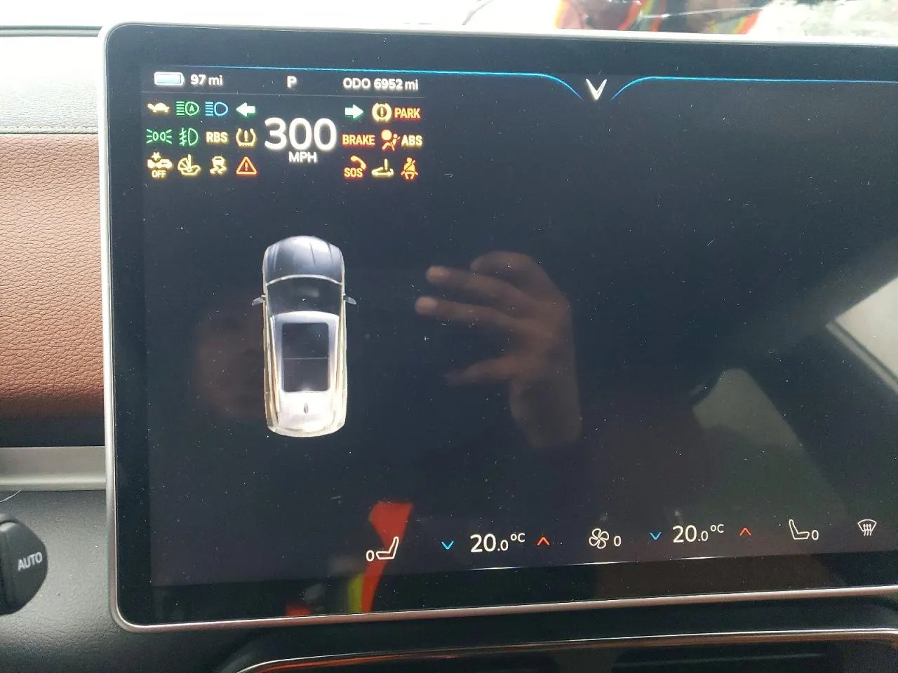 2025 VinFast VF 8 Plus