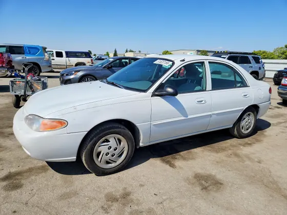 2000 Ford Escort