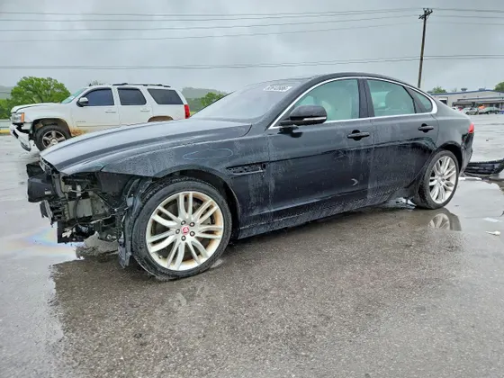 2016 Jaguar XF 35t Prestige