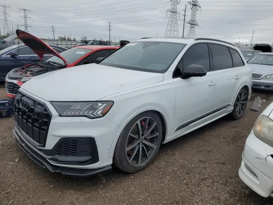 2023 Audi SQ7 Prestige