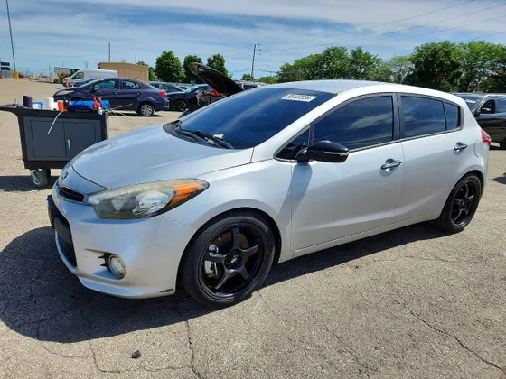 2015 Kia Forte 5-Door SX