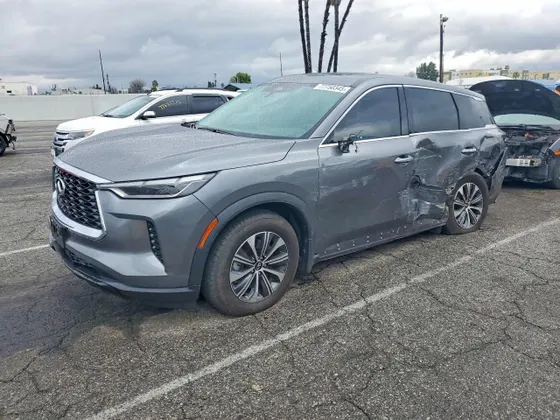 2024 INFINITI QX60 PURE