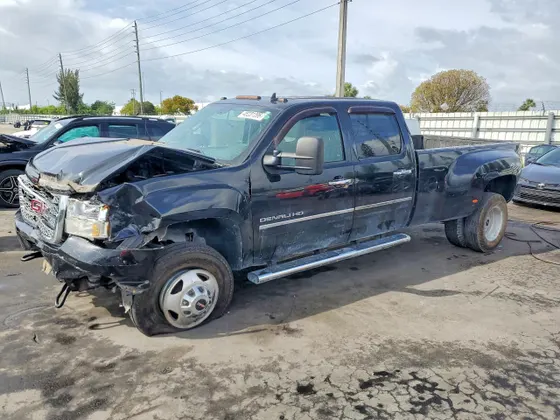 2013 GMC Sierra 3500HD Denali