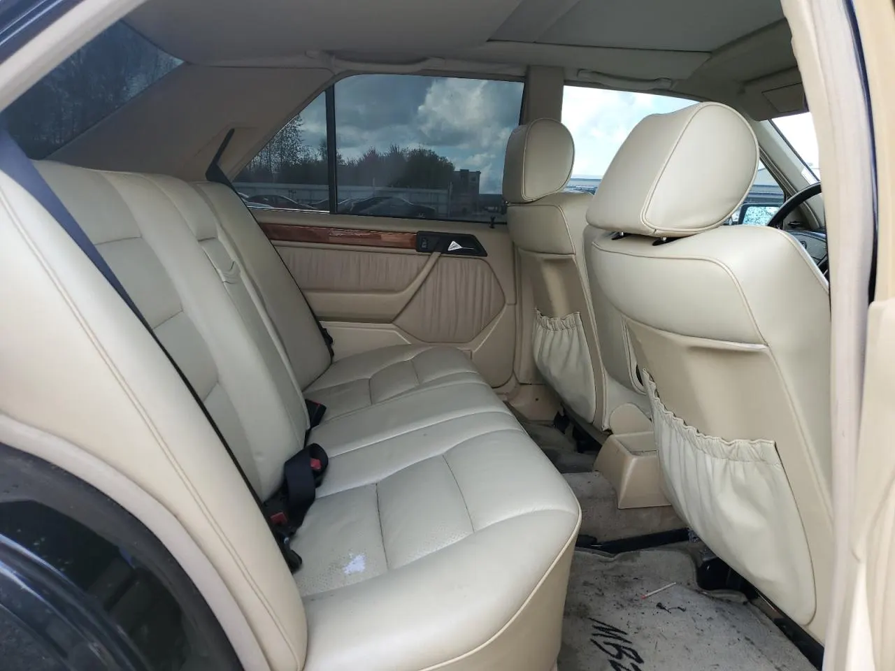 1992 Mercedes-Benz 300 Series 300E
