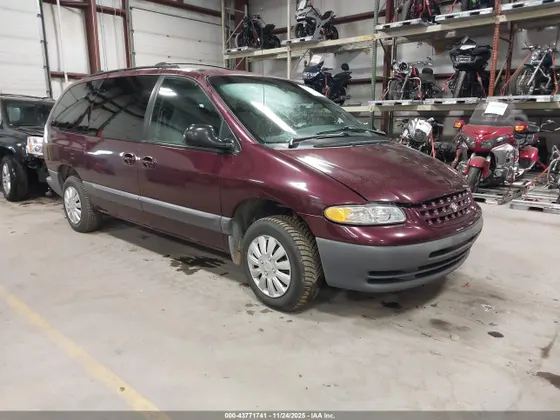 2000 Chrysler Voyager SE