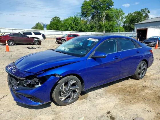 2025 Hyundai Elantra Hybrid Limited