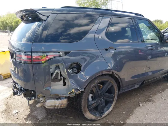 2024 Land Rover Discovery P300 DYNAMIC SE