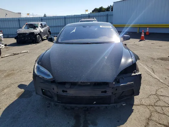 2016 Tesla Model S 70 kWh Battery