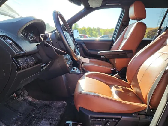 2011 Land Rover LR2 HSE LUX