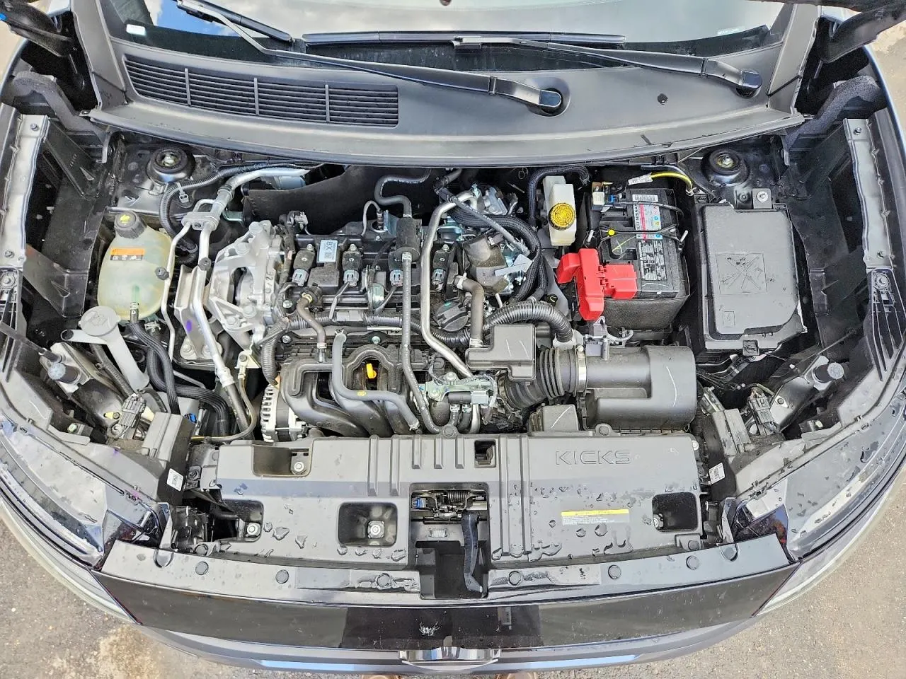 2026 Nissan Kicks SR