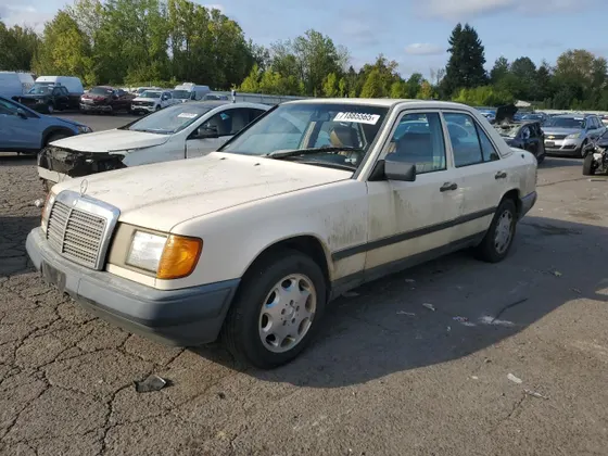 1987 Mercedes-Benz 260 Series E