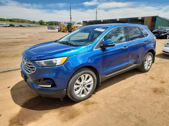 2023 Ford Edge Titanium