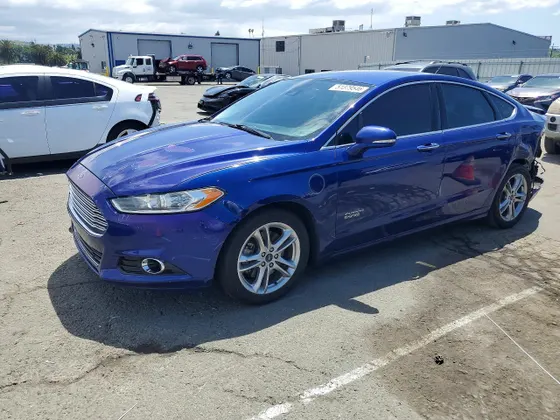 2015 Ford Fusion Energi Titanium