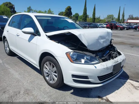 2016 Volkswagen Golf TSI S