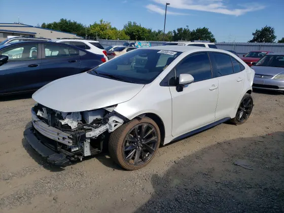 2023 Toyota Corolla Hybrid LE