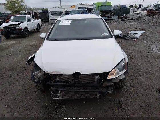 2017 Volkswagen Golf SportWagen S
