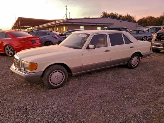 1986 Mercedes-Benz 300 Series 300SDL