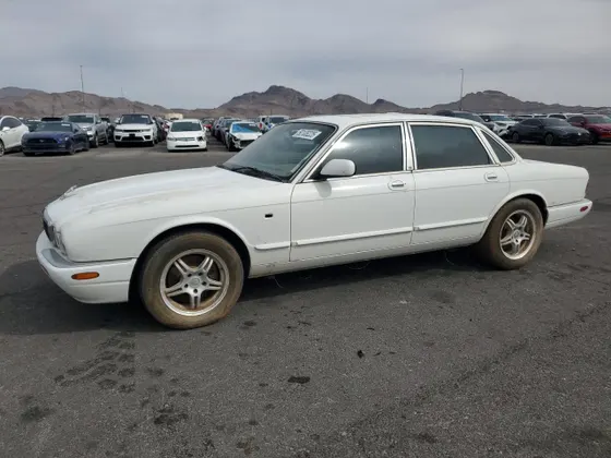1999 Jaguar XJ XJ8