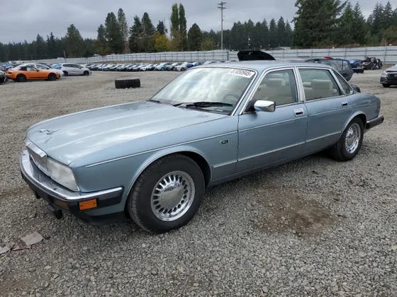 1990 Jaguar XJ VANDENPLAS