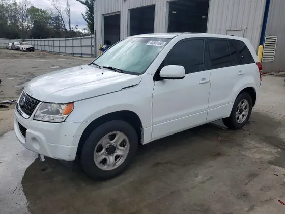 2012 Suzuki Grand Vitara Premium