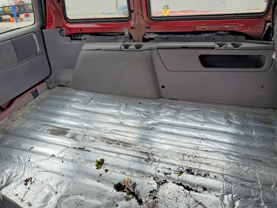 1995 Plymouth Voyager