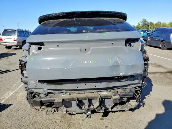 2023 Volkswagen ID.4 Pro S Plus