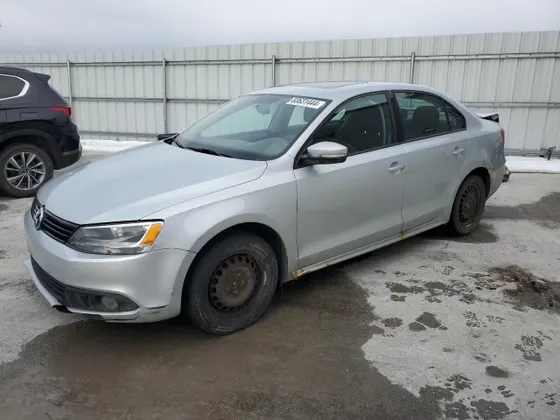 2013 Volkswagen Jetta COMFORTLINE